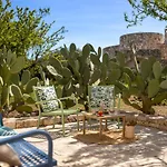 Resort Art 3*