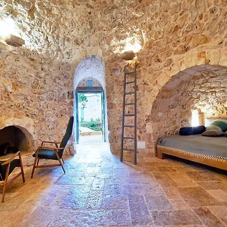 Art Ostuni