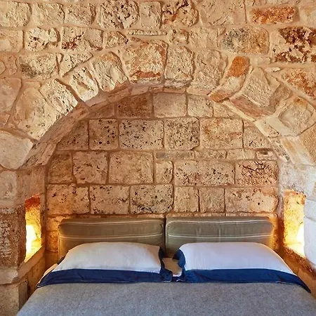 Art Ostuni